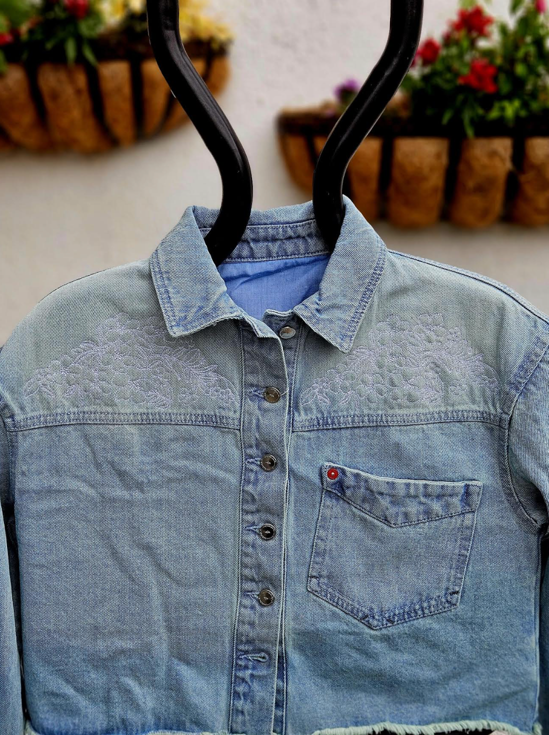 Baroque Lily Bouquet Embroidered Cropped Denim Jacket - Image 3