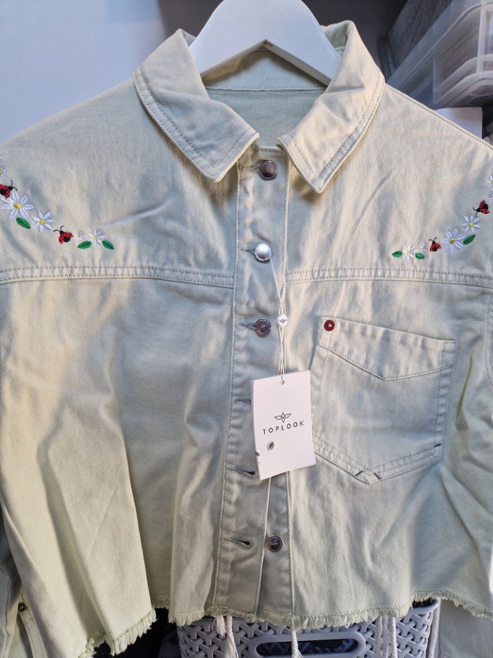 Pale Green Cropped Denim Jacket size 12-14 (New with tags)